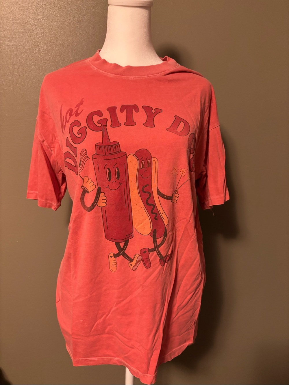 American Eagle Oversized Hot Dog Graphic Tee